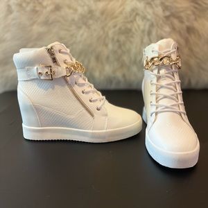 White wedge sneakers